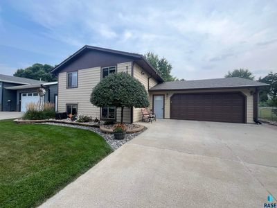 5121 E 17th St, Sioux Falls, SD, 57110