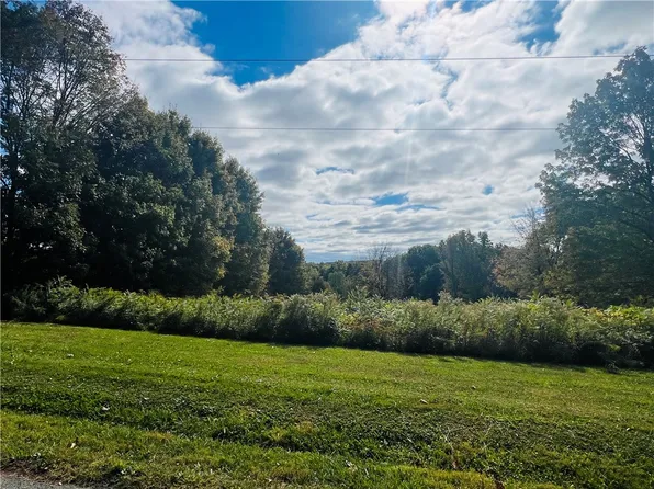 185 Hopper Rd, Transfer, PA 16154