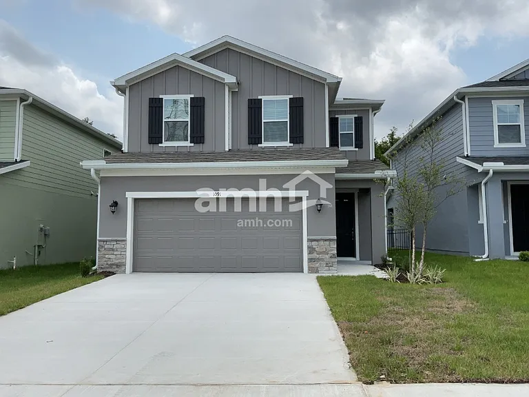 1091 Grafton Ridge Dr — Photo 1
