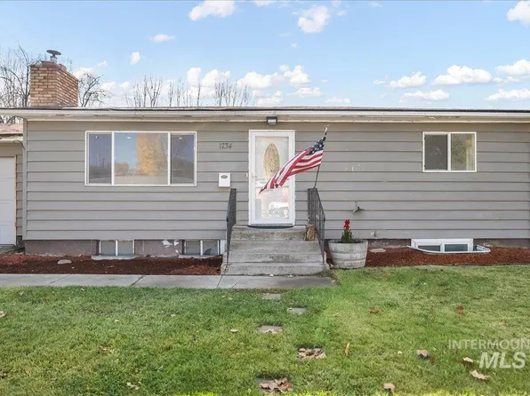 1734 Poplar Ave, Twin Falls, ID 83301