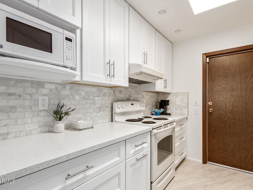 1st image of 13662 N 110TH Avenue