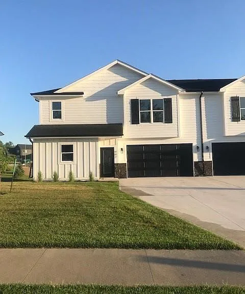 905 Ledgestone Ct — Photo 1