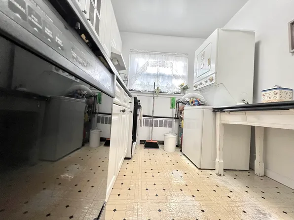 219-36 74th Avenue image 12 of 17