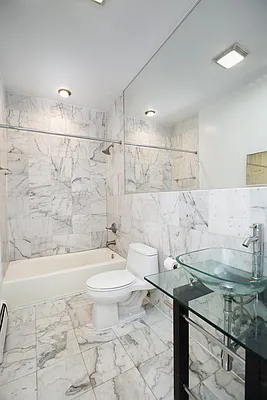 Rented by REAL New York | media 6