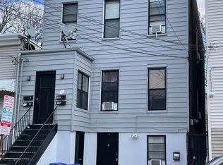 184 Webster Ave #1R, Jersey City, NJ 07307