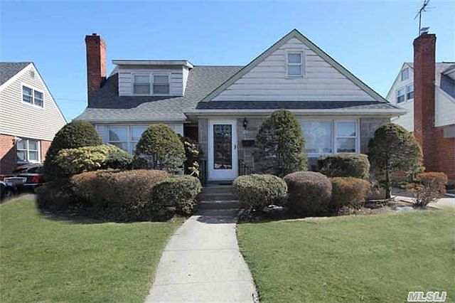 1st image of 738 Foch Blvd