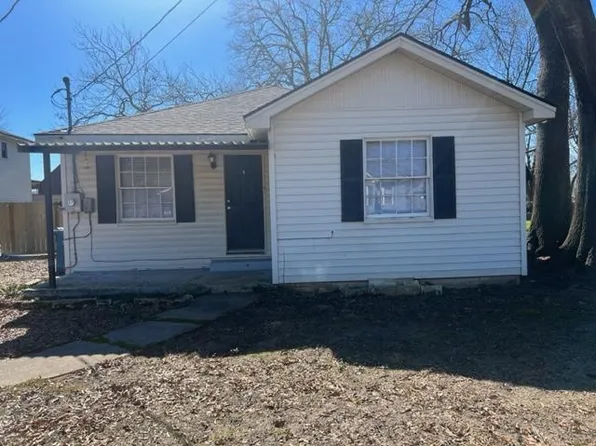 111 Pine St, Henderson, TX 75654