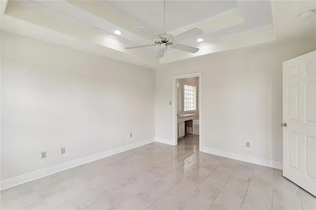 212 Oak Point Dr — Photo 10