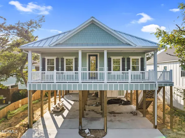 316 NE 60th Street, Oak Island, NC 28465