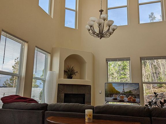 5th image of 688 Martin Dr #688
