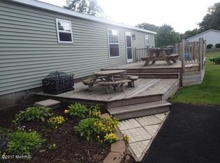 10151 Sharon Dr, Greenville, MI 48838