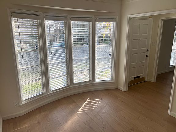3rd image of 261 S Spalding Dr #1