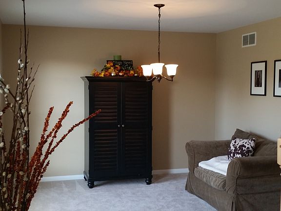 Formal Dining/Living room