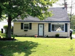 15 Whitney Rd, Latham, NY 12110