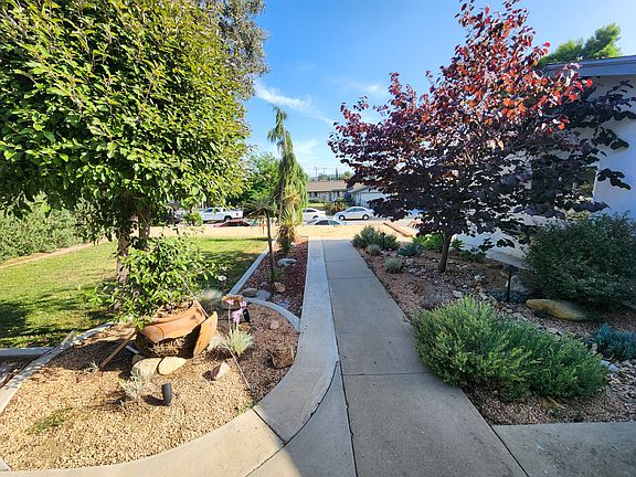 2nd image of 1337 Douglass Dr