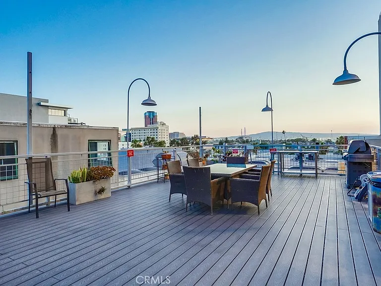 100 W 5th St #Penthouse 9B — Photo 39
