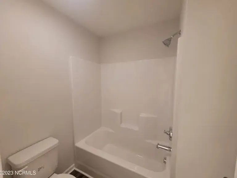 9008 Laurel Bay Ln — Photo 22