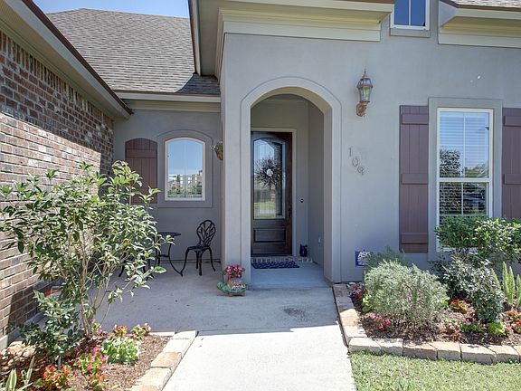 3rd image of 109 Annabelle Dr