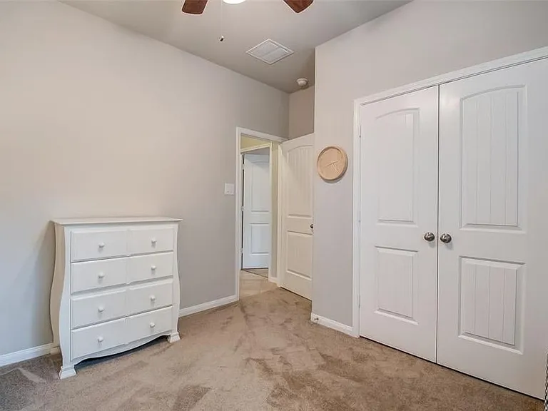 11227 Burning Tree Dr — Photo 13