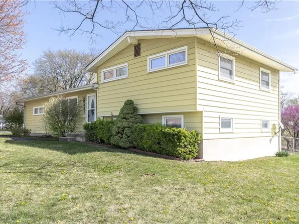 6401 N Highland Ave, Gladstone, MO 64118