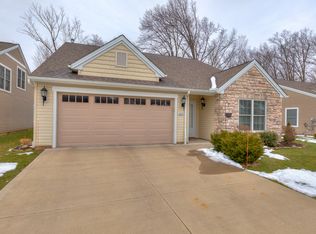 1029 Stonecutters Ln, South Euclid, OH 44121