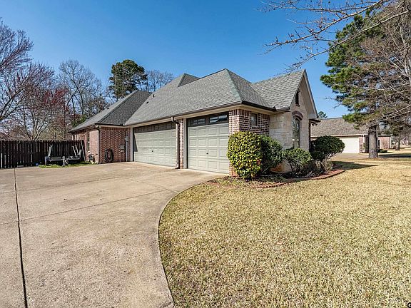 3rd image of 6443 Rochester Way