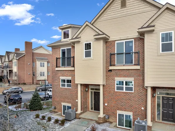 41570 Orianna Ln #18, Novi, MI 48375