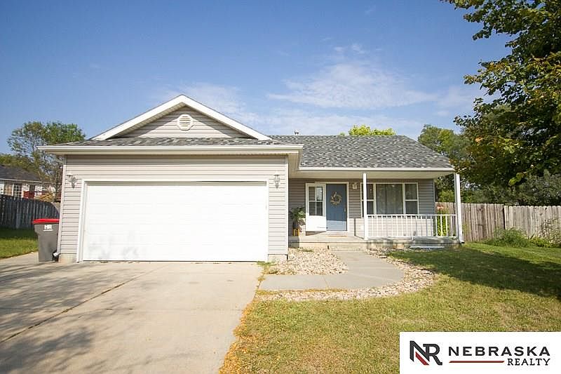 1st image of 1505 W Garfield Cir