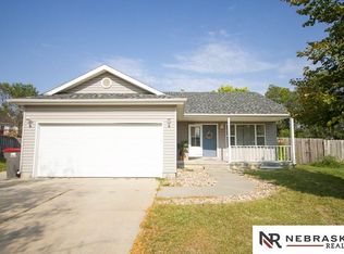 1505 W Garfield Cir, Lincoln, NE 68522