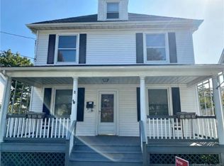 8 Hoyt St, Bethel, CT 06810