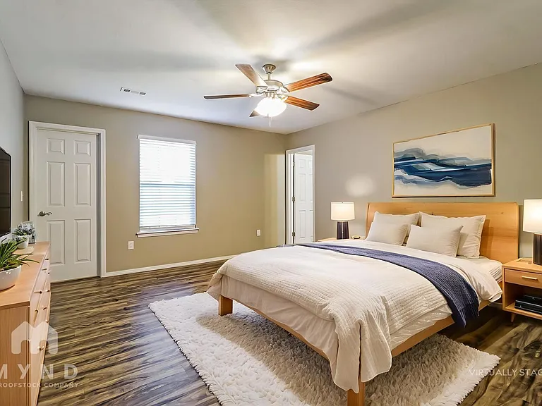 2112 Cedar Cir — Photo 4