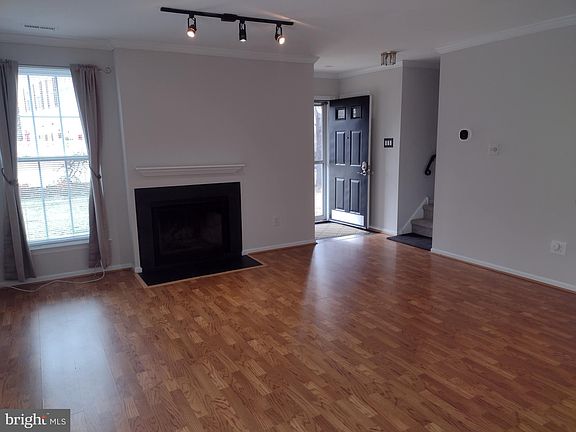 5th image of 83 Avon Ln