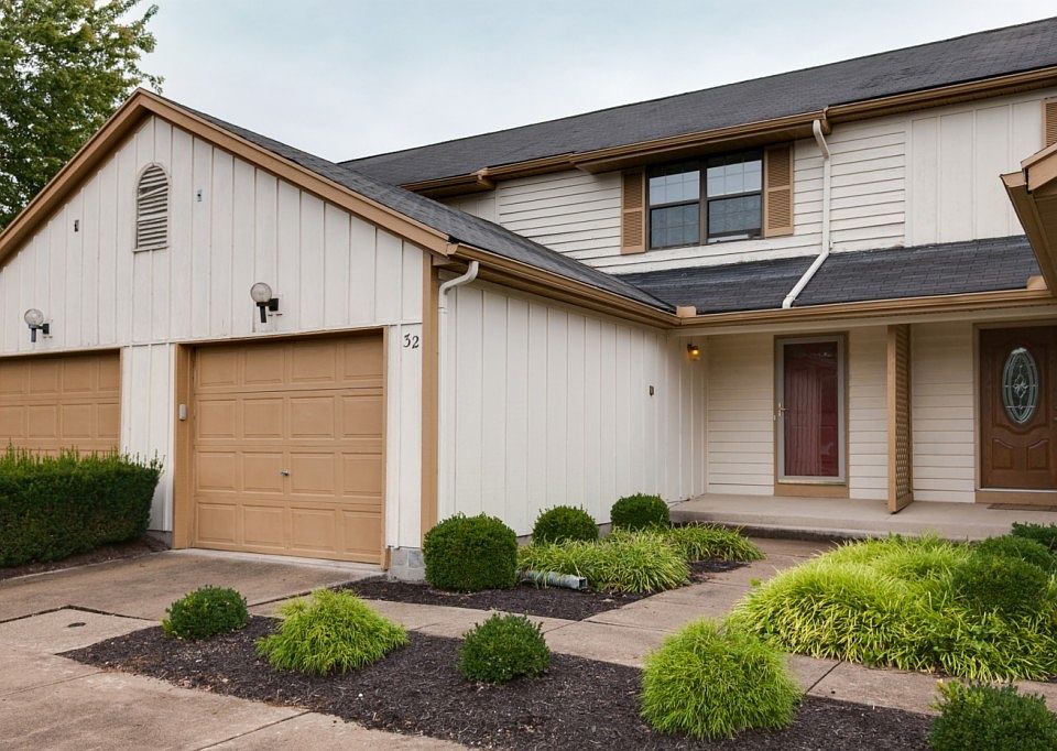 1st image of 32 Robinwood Ct