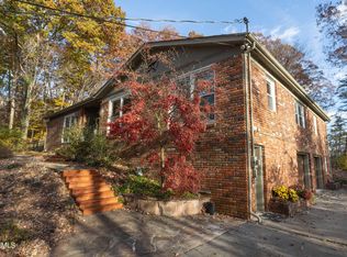 138 Cumberland View Dr, Oak Ridge, TN 37830