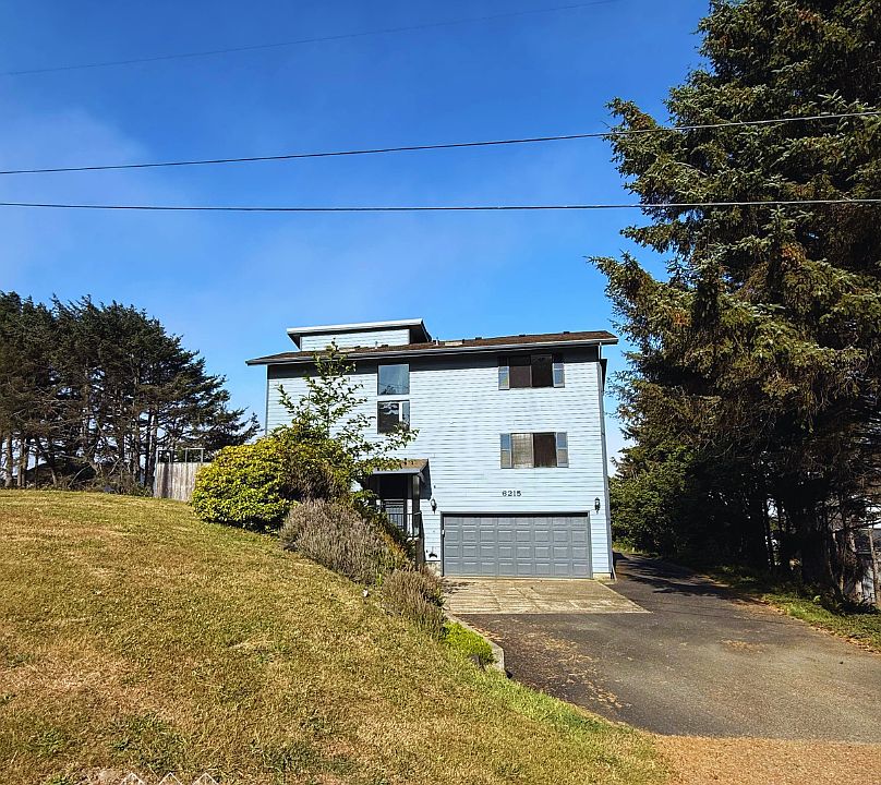 1st image of 6215 NE Oar Dr