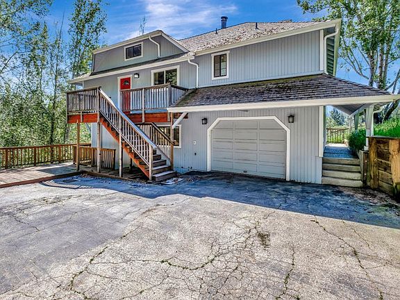 3rd image of 125 Blackbrook Way