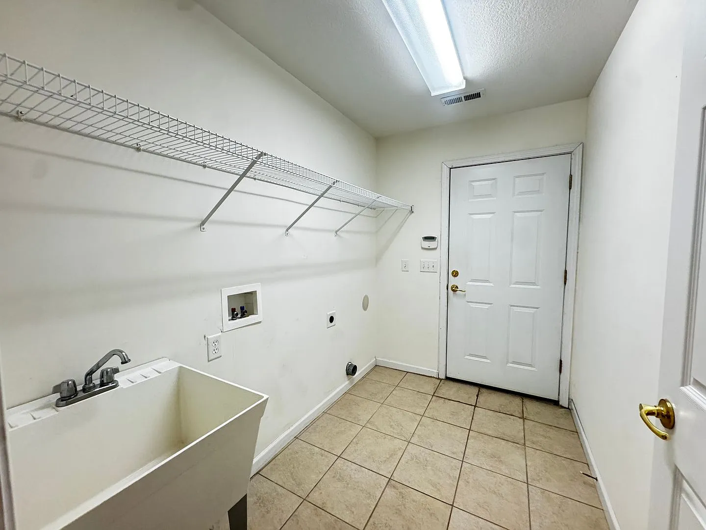 2 bed, 2.0 bath, 1425 sqft, $2,350 — Photo 4