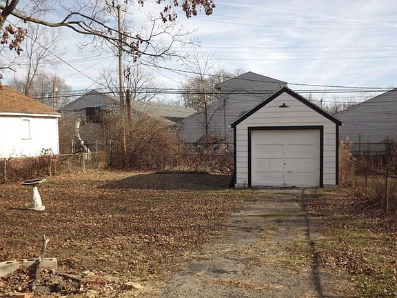 5th image of 24 Stafford Ave