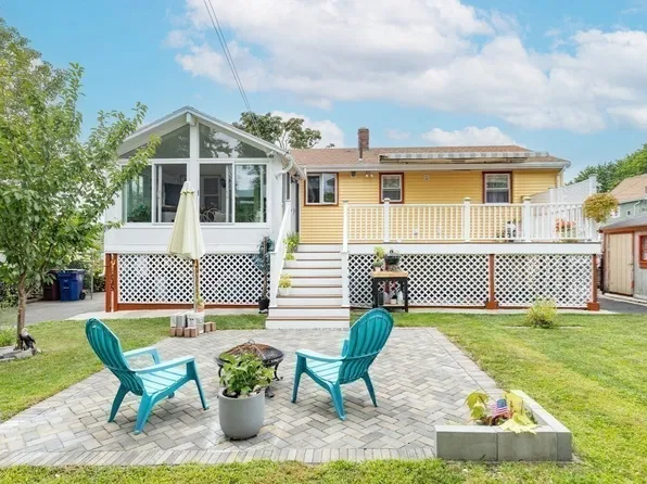 72 True St, Revere, MA 02151