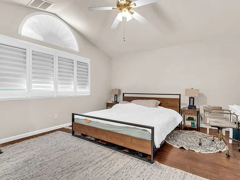 2451 Cherry Hills Dr — Photo 30