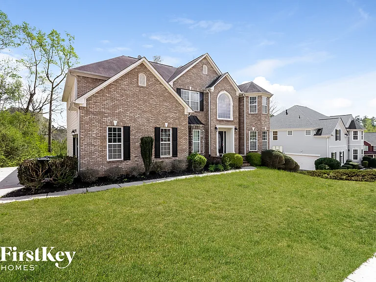 1421 Kentmire Ct — Photo 3