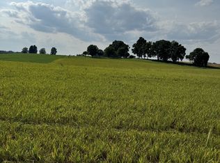 3 Akersville Rd, Lafayette, TN 37083