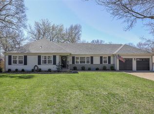 3901 W 98th Ter, Overland Park, KS 66207