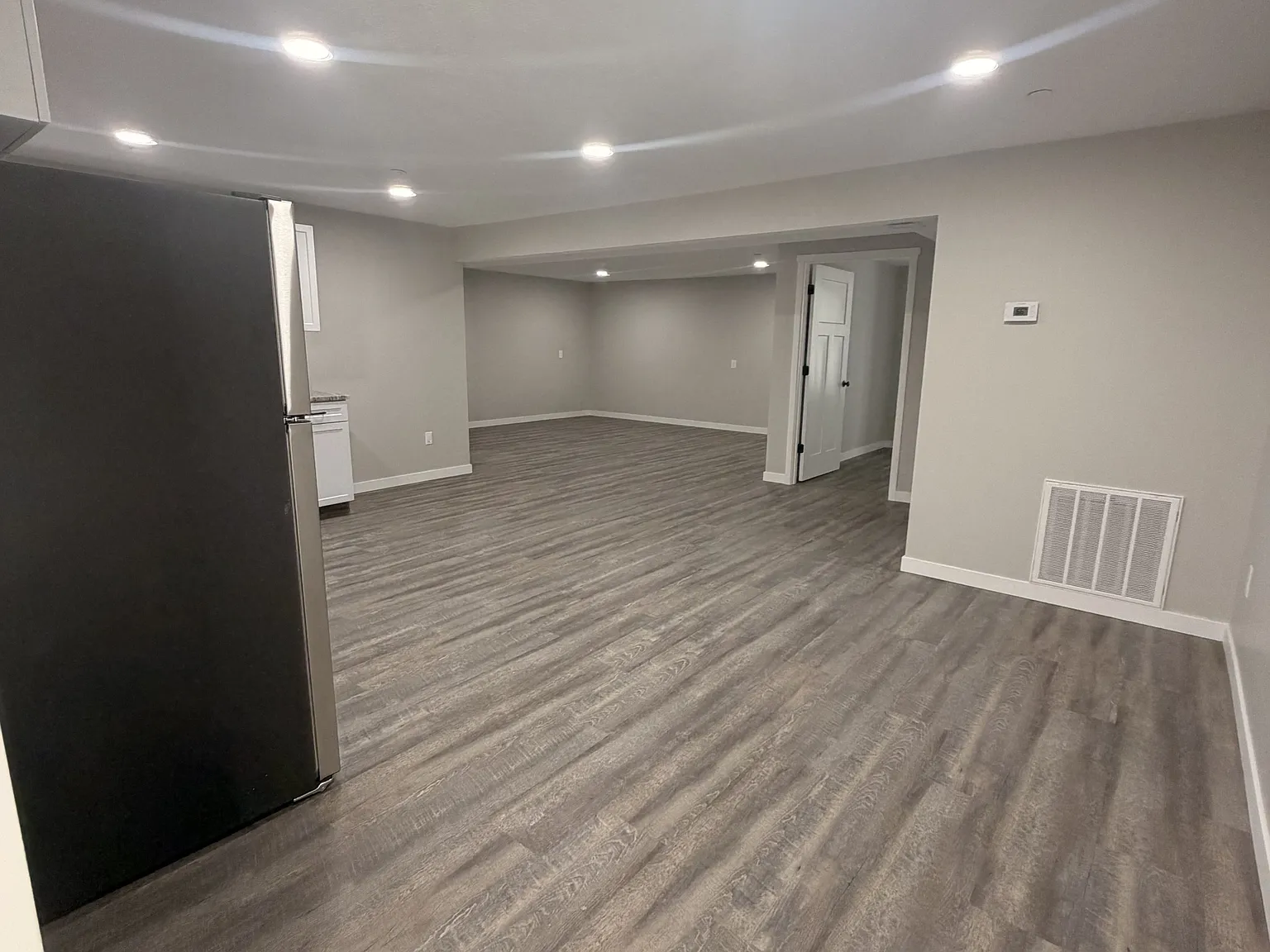 216 Wilcox Pkwy — Photo 3