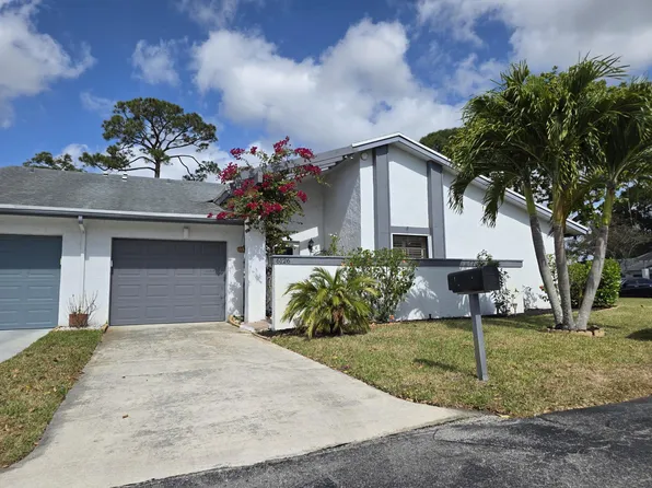6126 Elsinore Circle, Greenacres, FL 33463