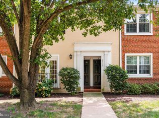 2517 S Walter Reed Dr #A, Arlington, VA 22206