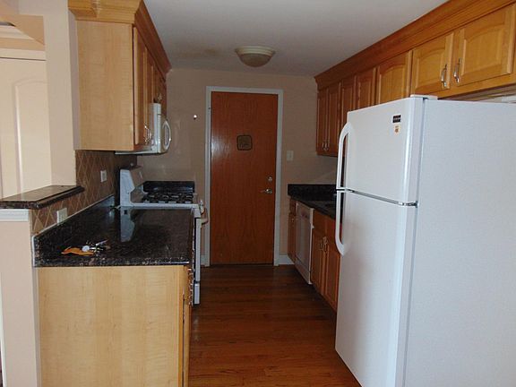 4th image of 9631 Brandy Ct APT 11