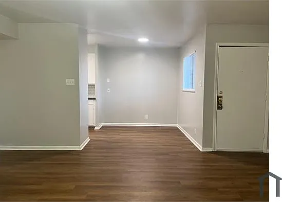 2 bed, 960 sqft, $1,200 — Photo 1