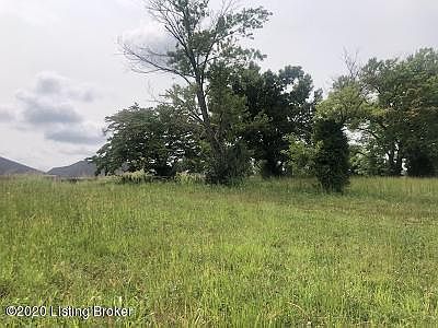 2nd image of 6635 Highway 44 E