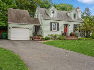 81 Mountain Ave, Mendham, NJ